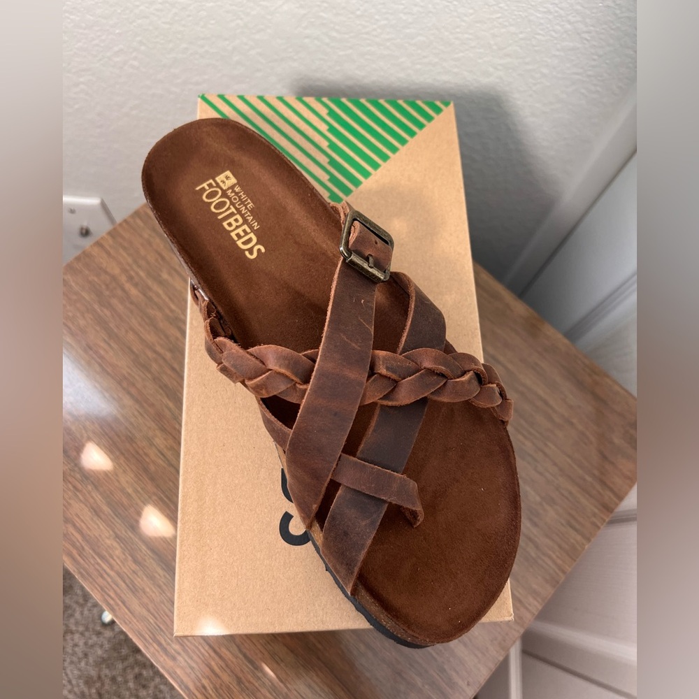 White Mountain Footbeds Leather Sandals-NWT